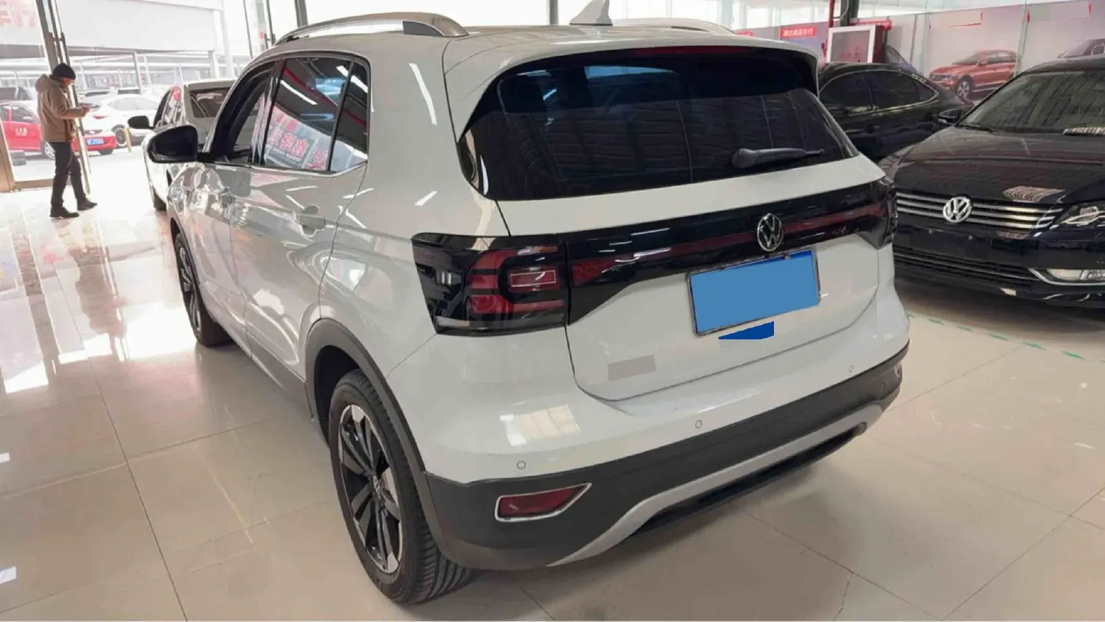 2021 Volkswagen T-Roc 1.4T 150HP L4 7DCT,autocango,china used car exporter,china ev exporter,chinese used car exporter,chinese used ev exporter