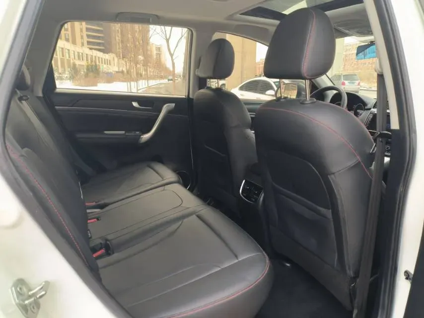 2018 Haval M6 1.5T 150HP L4 7DCT,autocango,china used car exporter,china ev exporter,chinese used car exporter,chinese used ev exporter