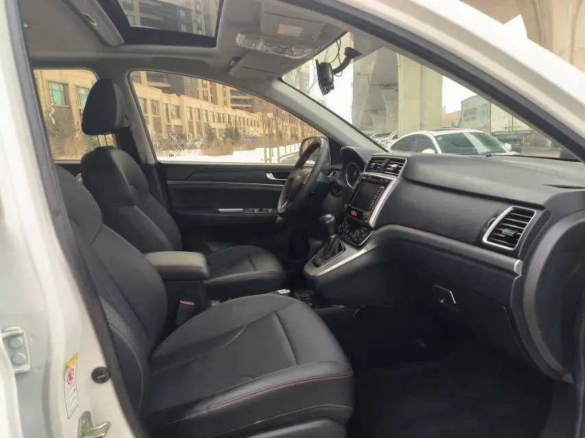 2018 Haval M6 1.5T 150HP L4 7DCT,autocango,china used car exporter,china ev exporter,chinese used car exporter,chinese used ev exporter