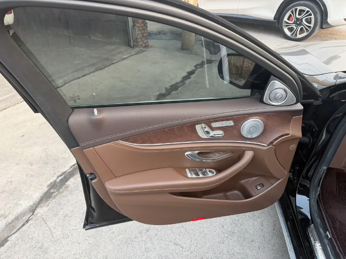 2021 Mercedes-Benz E Class 2.0T 258HP L4 9AT,autocango,china used car exporter,china ev exporter,chinese used car exporter,chinese used ev exporter