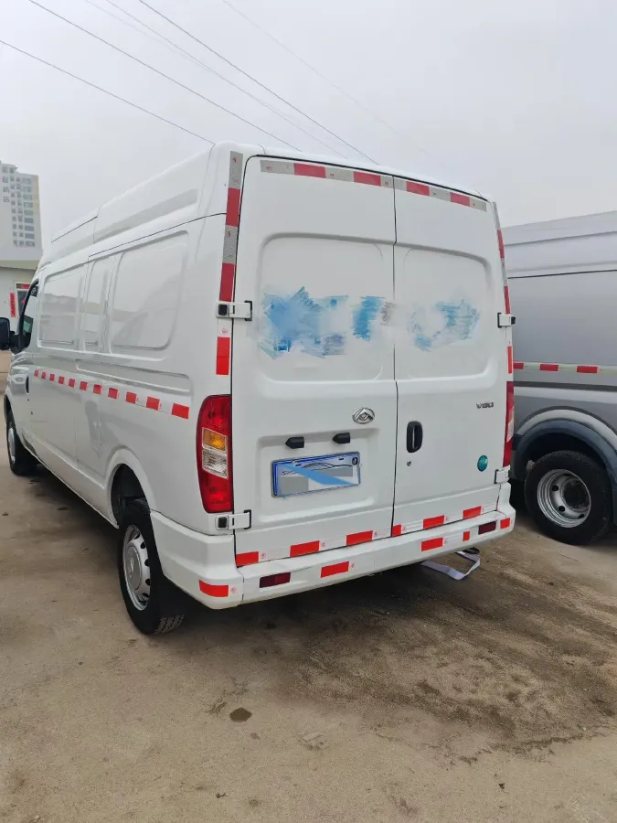 2024 MAXUS XinTu V80 2.0T 147HP L4 6MT,autocango,china used car exporter,china ev exporter,chinese used car exporter,chinese used ev exporter