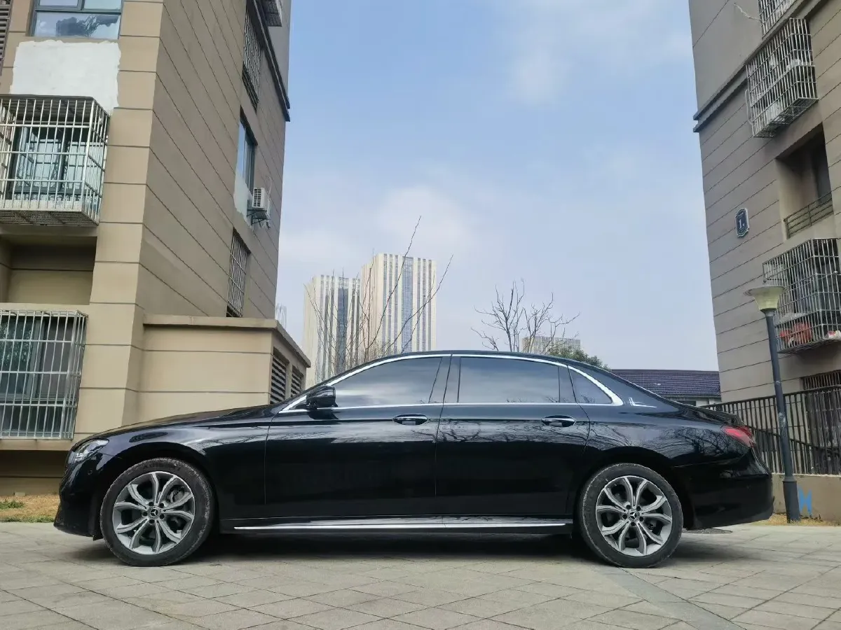 2021 Mercedes-Benz E Class 2.0T 258HP L4 9AT,autocango,china used car exporter,china ev exporter,chinese used car exporter,chinese used ev exporter