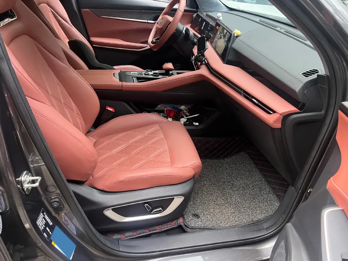 2023 ChangAn CS75 Plus 1.5T 188HP L4 8AT,autocango,china used car exporter,china ev exporter,chinese used car exporter,chinese used ev exporter