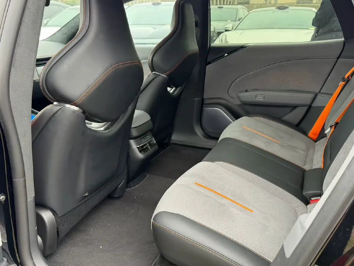 2025 Zeekr 007 BEV 100KWH,autocango,china used car exporter,china ev exporter,chinese used car exporter,chinese used ev exporter