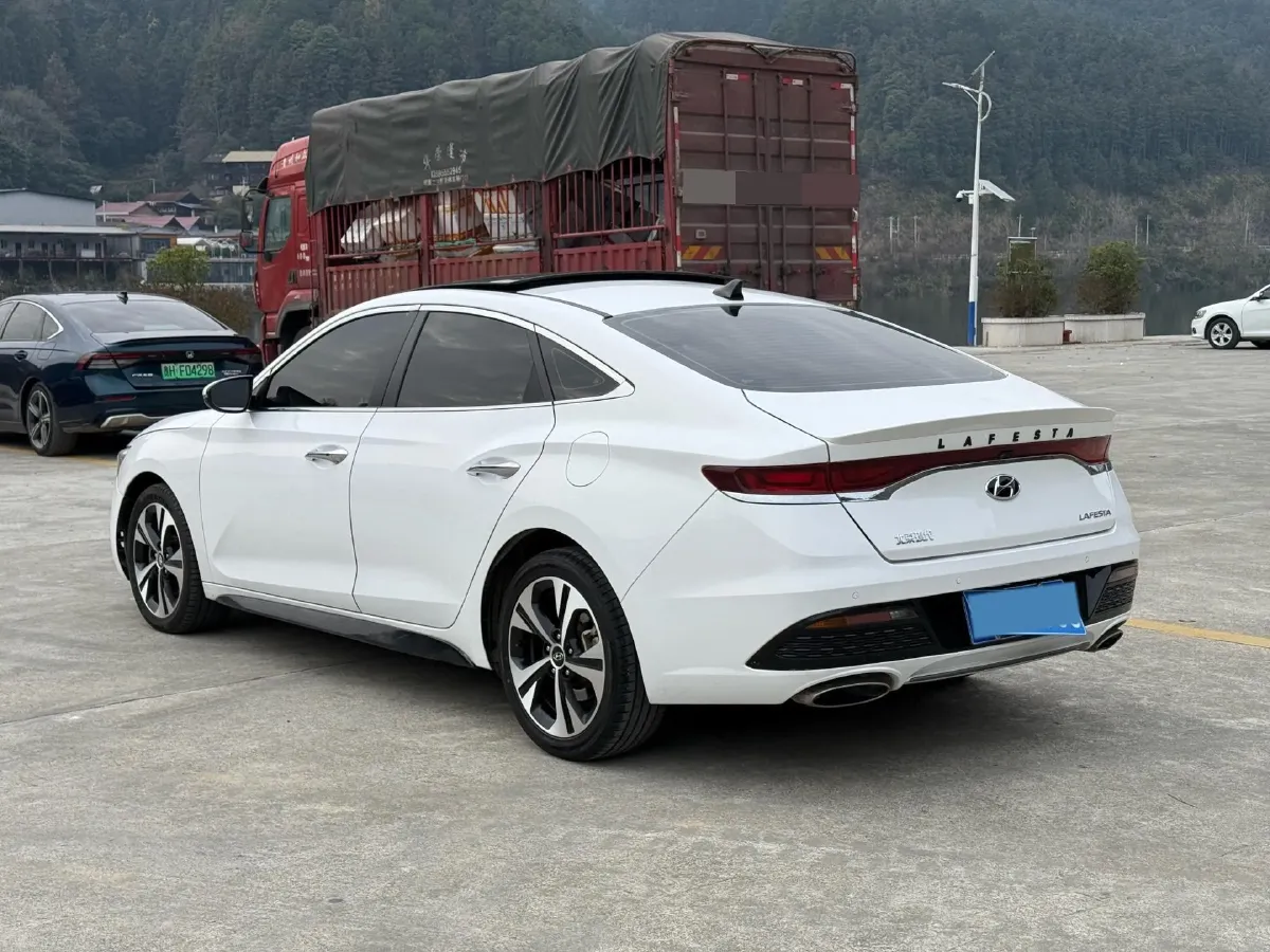 2019 Hyundai La Festa 1.6T 204HP L4 7DCT,autocango,china used car exporter,china ev exporter,chinese used car exporter,chinese used ev exporter