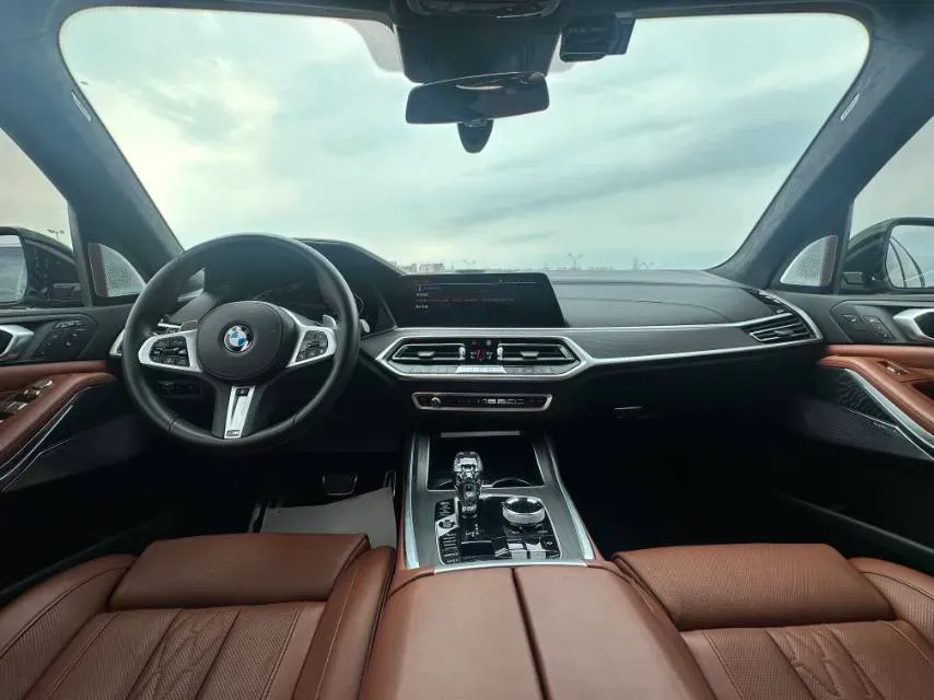 2020 BMW X7 3.0T 340HP L6 8AT,autocango,china used car exporter,china ev exporter,chinese used car exporter,chinese used ev exporter