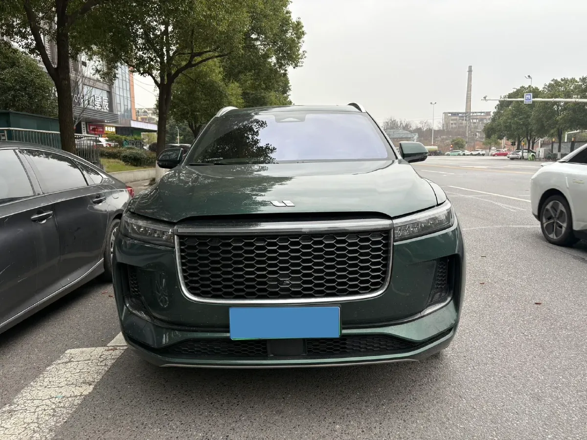 2021 Li ONE Range Extended 131HP REEV 40.5KWH,autocango,china used car exporter,china ev exporter,chinese used car exporter,chinese used ev exporter