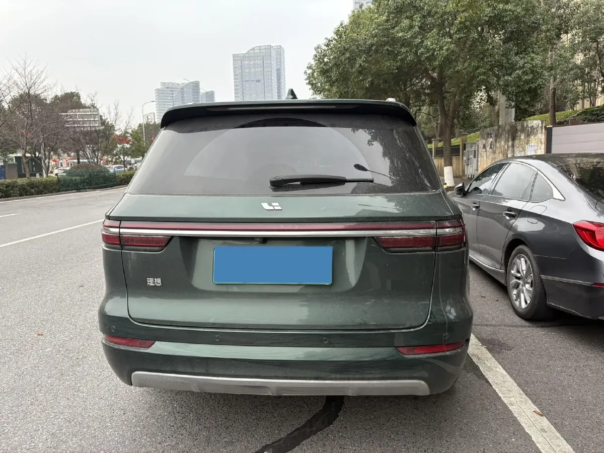 2021 Li ONE Range Extended 131HP REEV 40.5KWH,autocango,china used car exporter,china ev exporter,chinese used car exporter,chinese used ev exporter