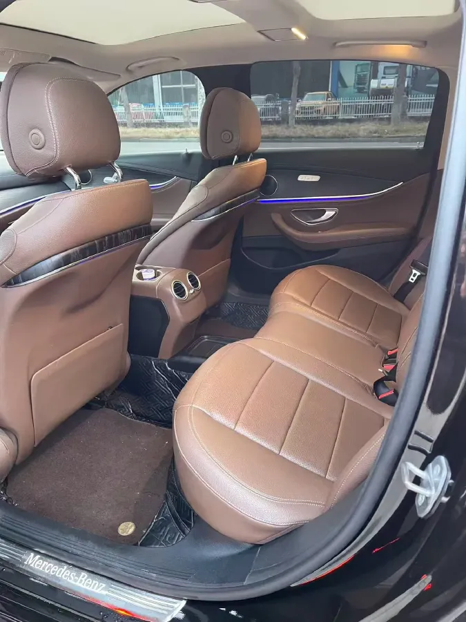 2020 Mercedes-Benz E Class 1.5T 184HP L4 9AT,autocango,china used car exporter,china ev exporter,chinese used car exporter,chinese used ev exporter