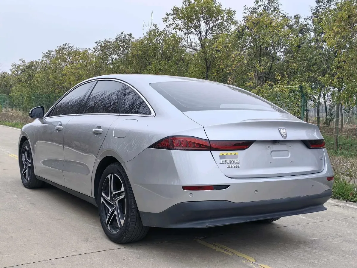 2023 Roewe D7 1.5L 112HP L4 1DHT PHEV 21.4KWH,autocango,china used car exporter,china ev exporter,chinese used car exporter,chinese used ev exporter