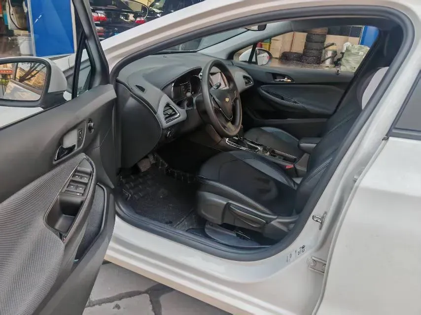 2018 Chevrolet Cruze 1.5L 114HP L4 6AT,autocango,china used car exporter,china ev exporter,chinese used car exporter,chinese used ev exporter