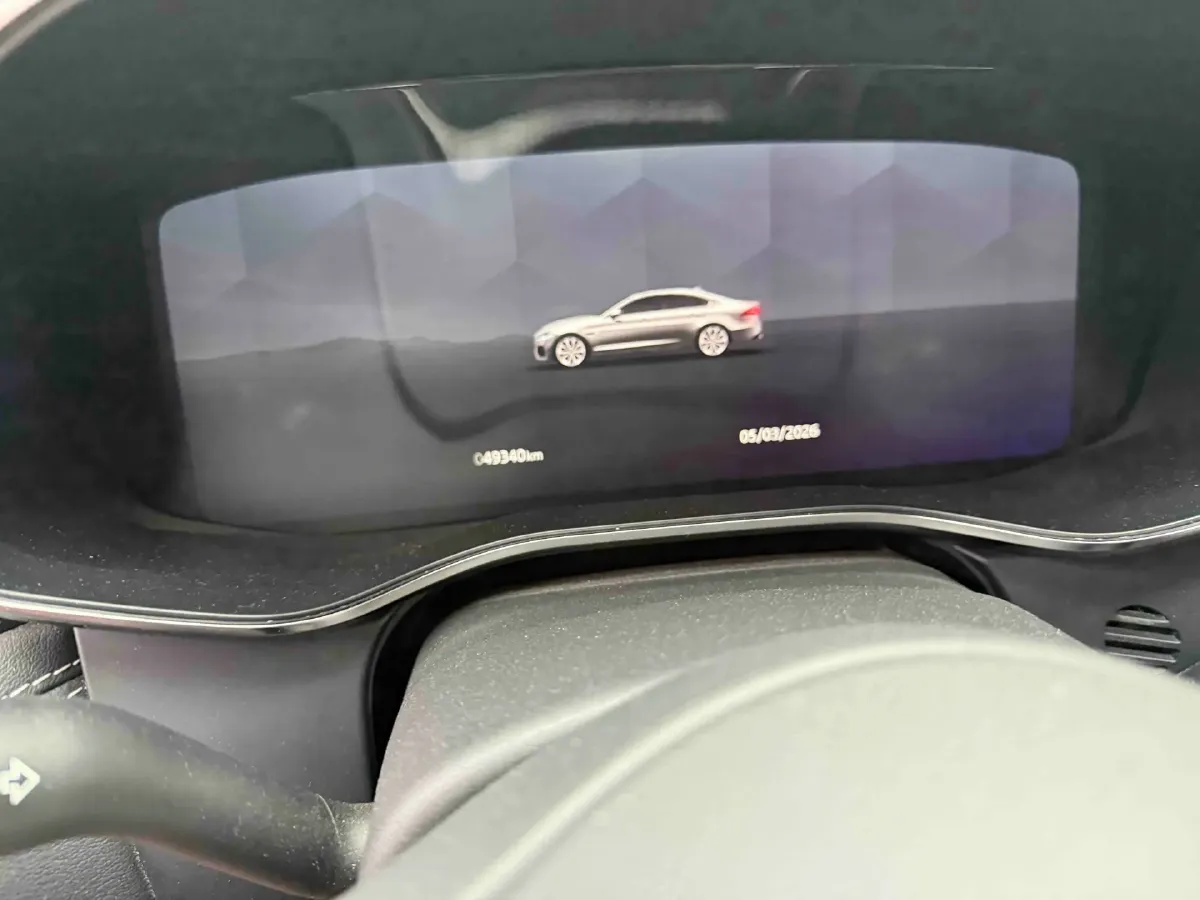 2021 Jaguar XFL 2.0T 250HP L4 8AT,autocango,china used car exporter,china ev exporter,chinese used car exporter,chinese used ev exporter