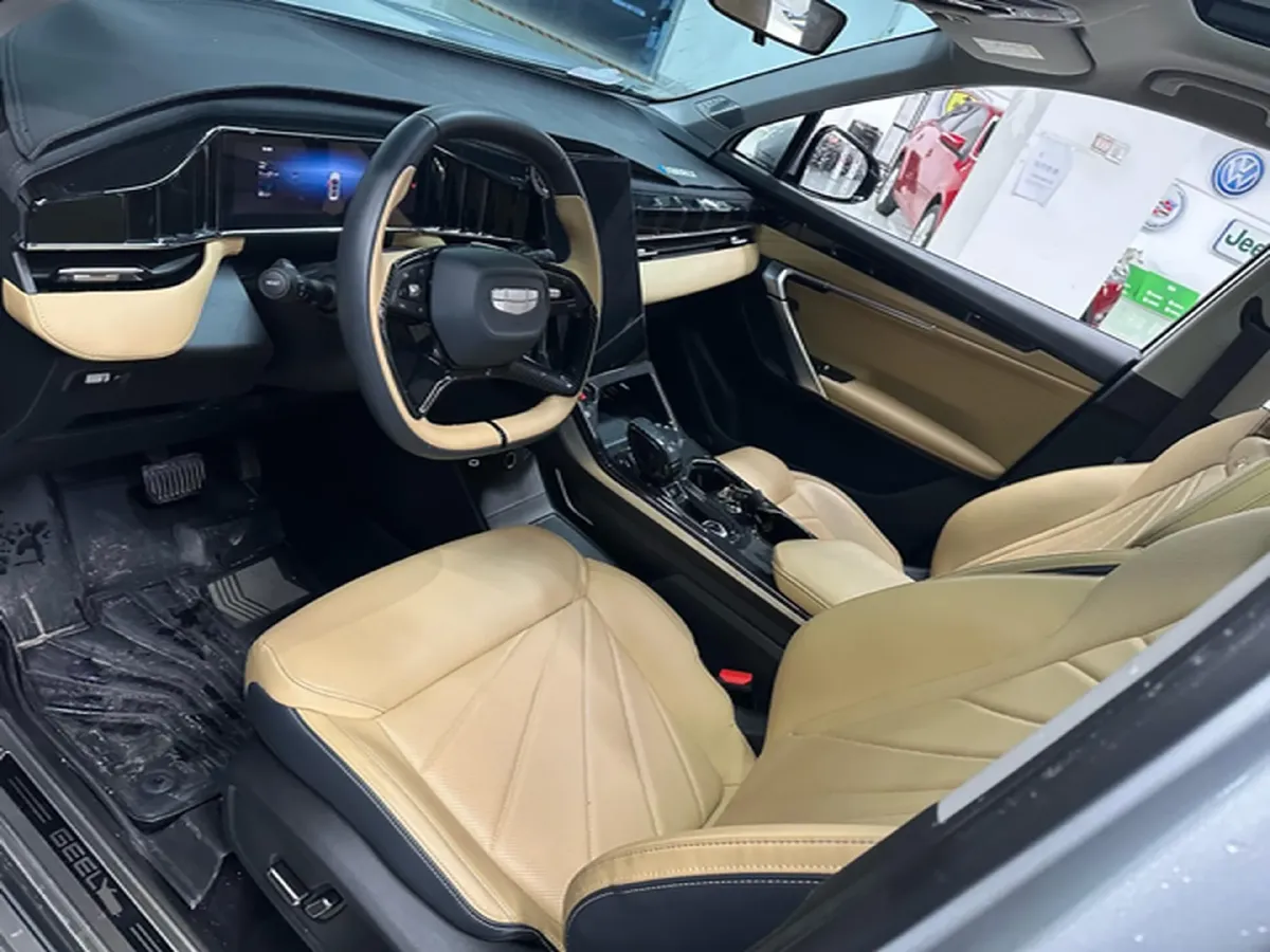 2023 Geely StarRay 1.5T 181HP L4 7DCT,autocango,china used car exporter,china ev exporter,chinese used car exporter,chinese used ev exporter