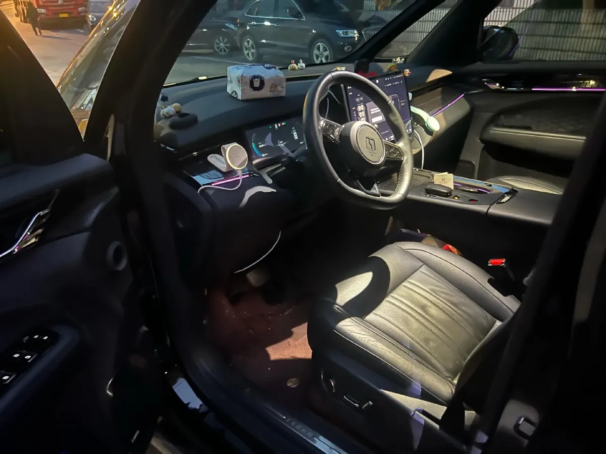 2022 Zeekr 009 BEV 116KWH,autocango,china used car exporter,china ev exporter,chinese used car exporter,chinese used ev exporter