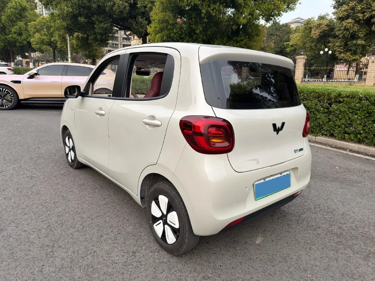 2025 WuLing HongGuang MINI EV BEV 16.2KWH,autocango,china used car exporter,china ev exporter,chinese used car exporter,chinese used ev exporter