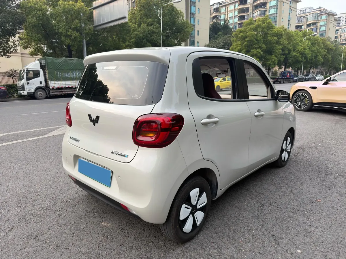 2025 WuLing HongGuang MINI EV BEV 16.2KWH,autocango,china used car exporter,china ev exporter,chinese used car exporter,chinese used ev exporter