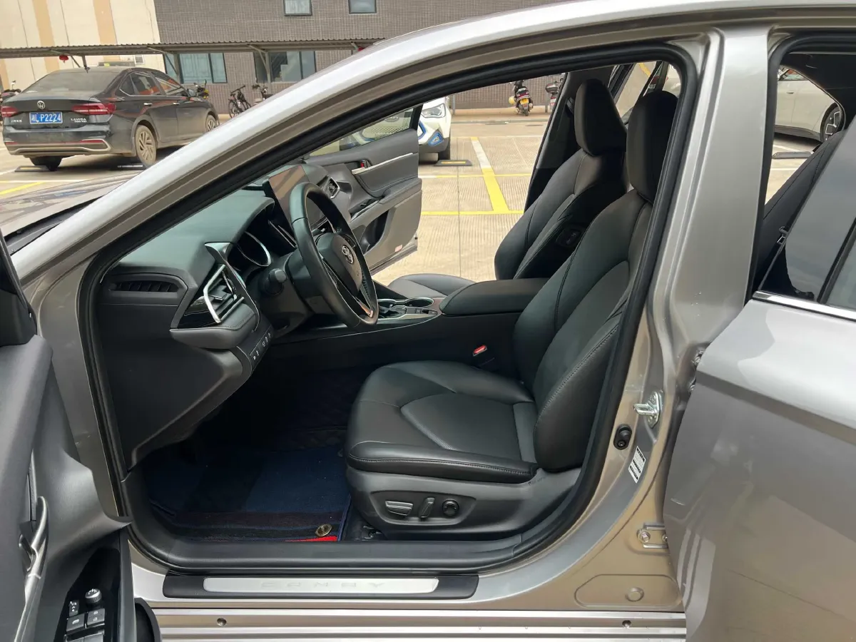 2023 Toyota Camry 2.0L 177HP L4 CVT,autocango,china used car exporter,china ev exporter,chinese used car exporter,chinese used ev exporter
