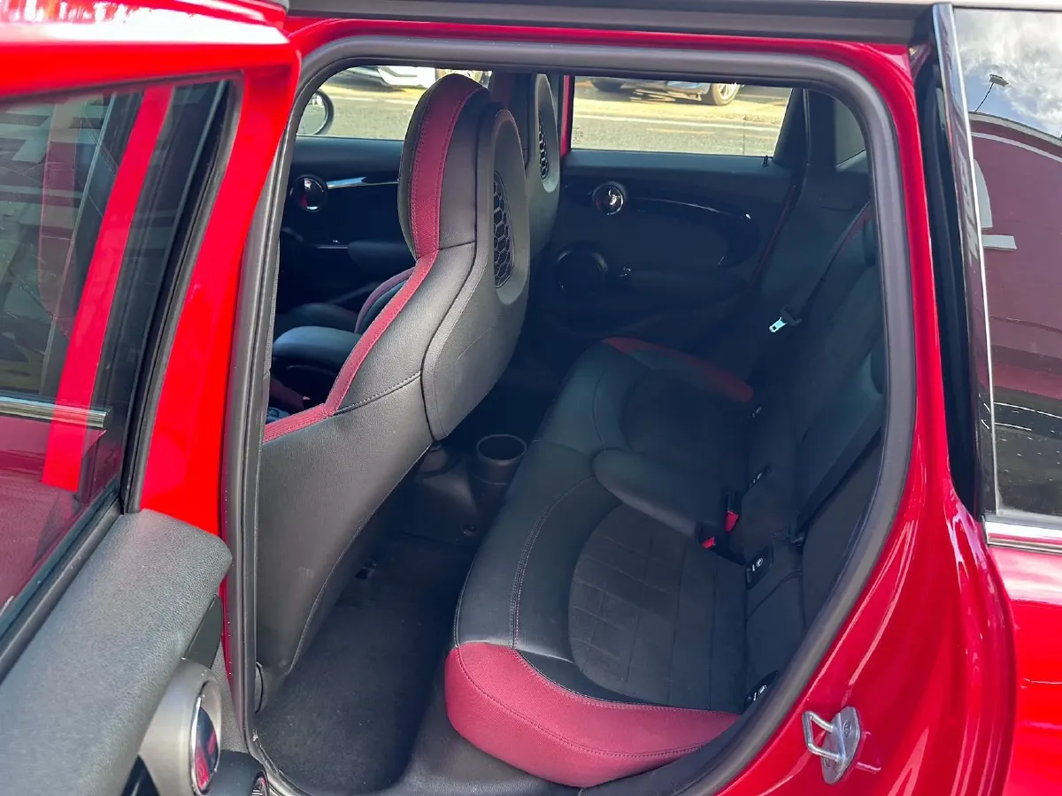 2019 MINI MINI 2.0T 192HP L4 7DCT,autocango,china used car exporter,china ev exporter,chinese used car exporter,chinese used ev exporter