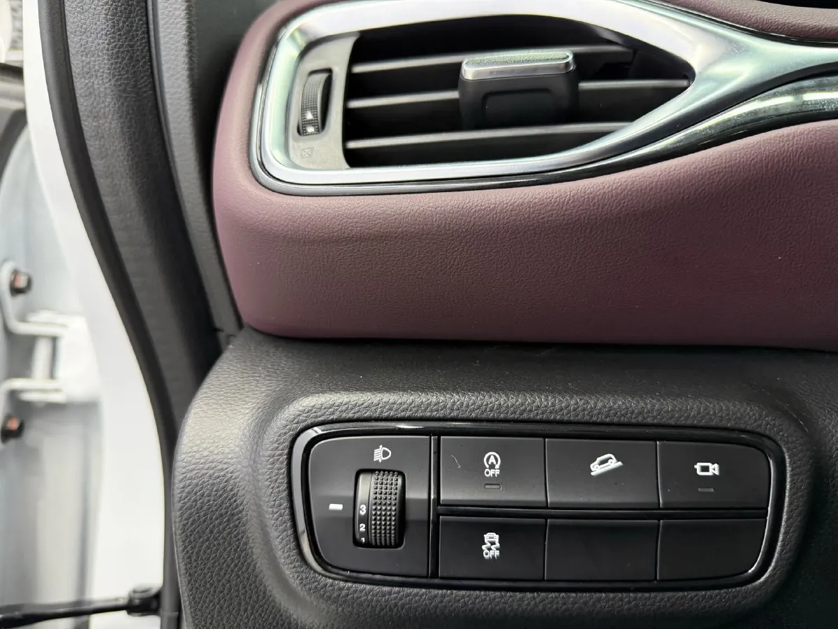 2021 GAC Trumpchi M6 1.5T 169HP L4 6AT,autocango,china used car exporter,china ev exporter,chinese used car exporter,chinese used ev exporter