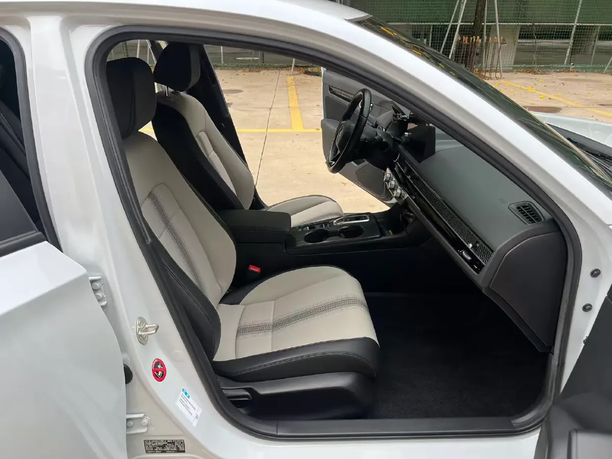 2023 Honda Civic 2.0L 143HP L4 E-CVT Hybrid,autocango,china used car exporter,china ev exporter,chinese used car exporter,chinese used ev exporter