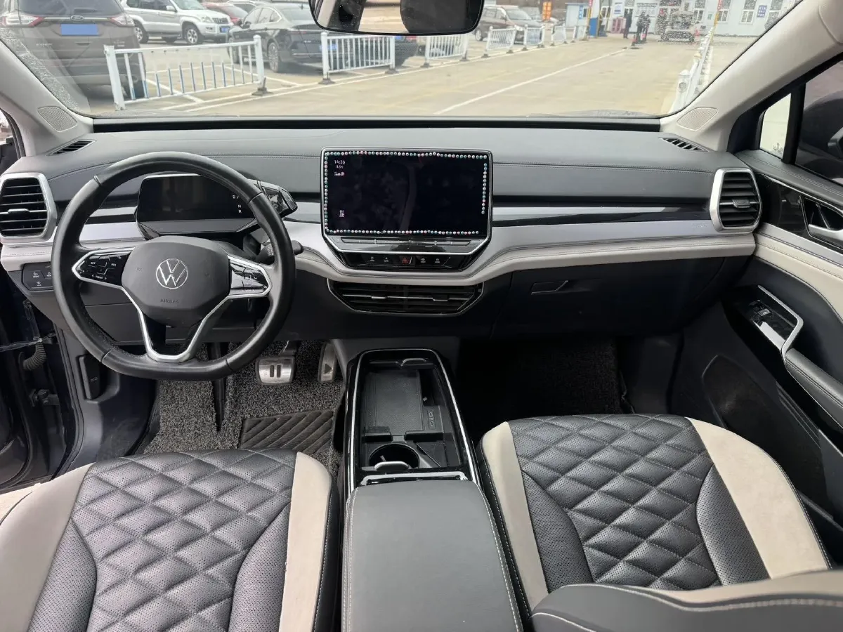 2022 ARCFOX αT BEV 94.5KWH,autocango,china used car exporter,china ev exporter,chinese used car exporter,chinese used ev exporter