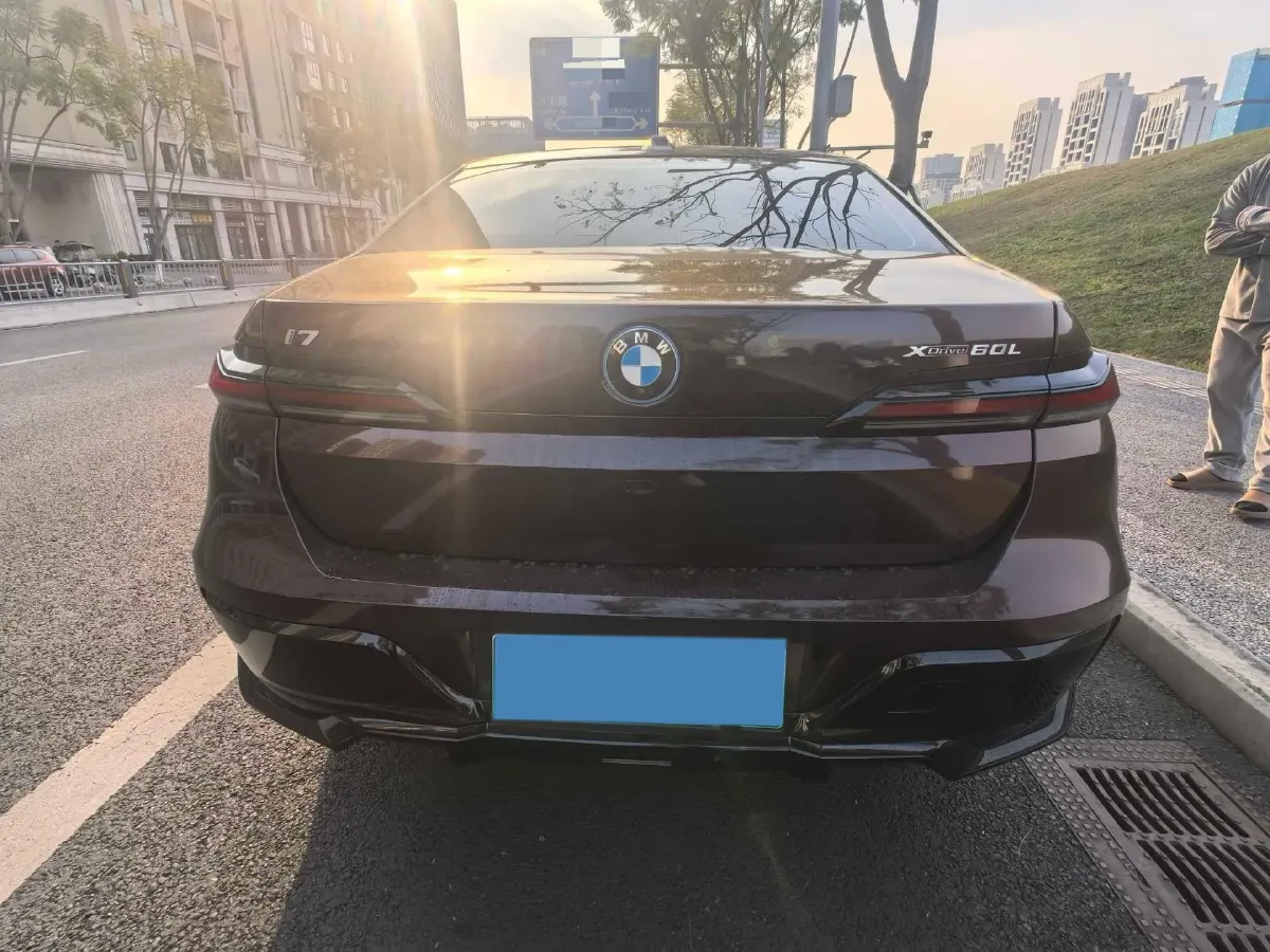 2023 BMW i7 BEV 101.7KWH,autocango,china used car exporter,china ev exporter,chinese used car exporter,chinese used ev exporter