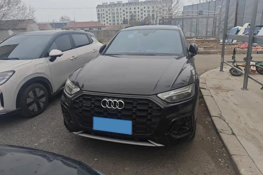 2024 Audi Q5L 2.0T 245HP L4 7DCT,autocango,china used car exporter,china ev exporter,chinese used car exporter,chinese used ev exporter