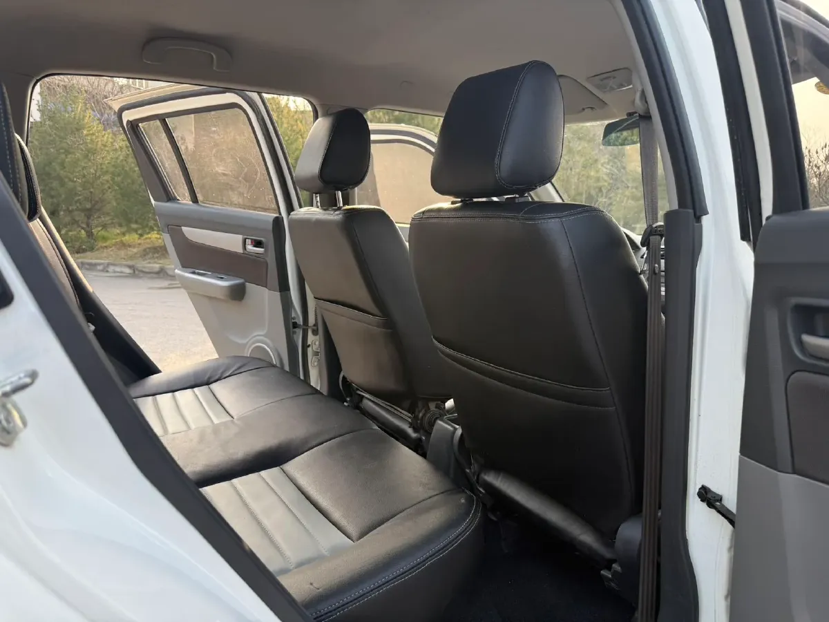 2016 JinBei ZhiShang S35 1.5L 102HP L4 5MT,autocango,china used car exporter,china ev exporter,chinese used car exporter,chinese used ev exporter