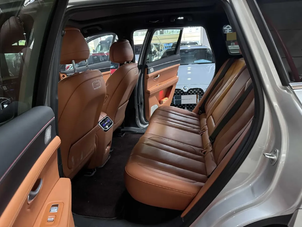 2024 AITO AITO M7 1.5T 152HP L4 REEV 40KWH,autocango,china used car exporter,china ev exporter,chinese used car exporter,chinese used ev exporter