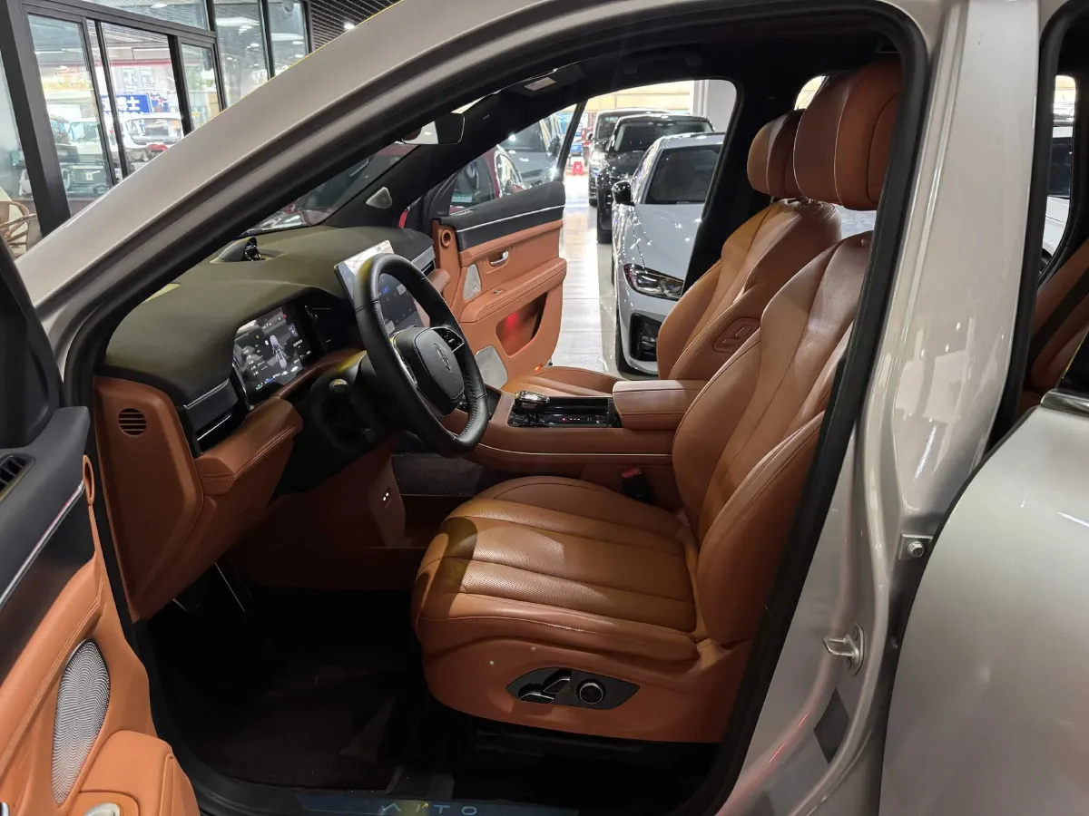 2024 AITO AITO M7 1.5T 152HP L4 REEV 40KWH,autocango,china used car exporter,china ev exporter,chinese used car exporter,chinese used ev exporter