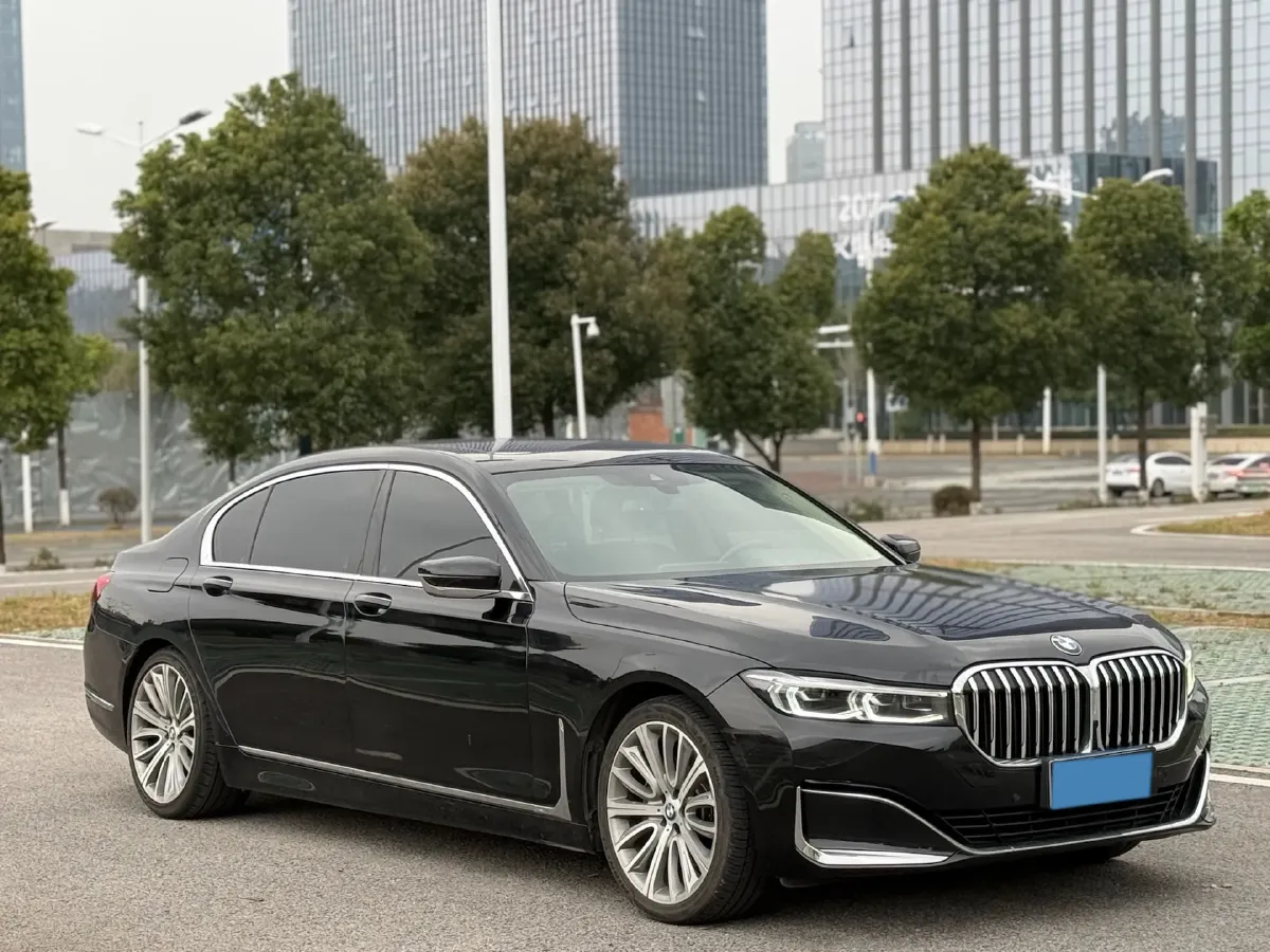 2021 BMW 7 Series 3.0T 340HP L6 8AT,autocango,china used car exporter,china ev exporter,chinese used car exporter,chinese used ev exporter