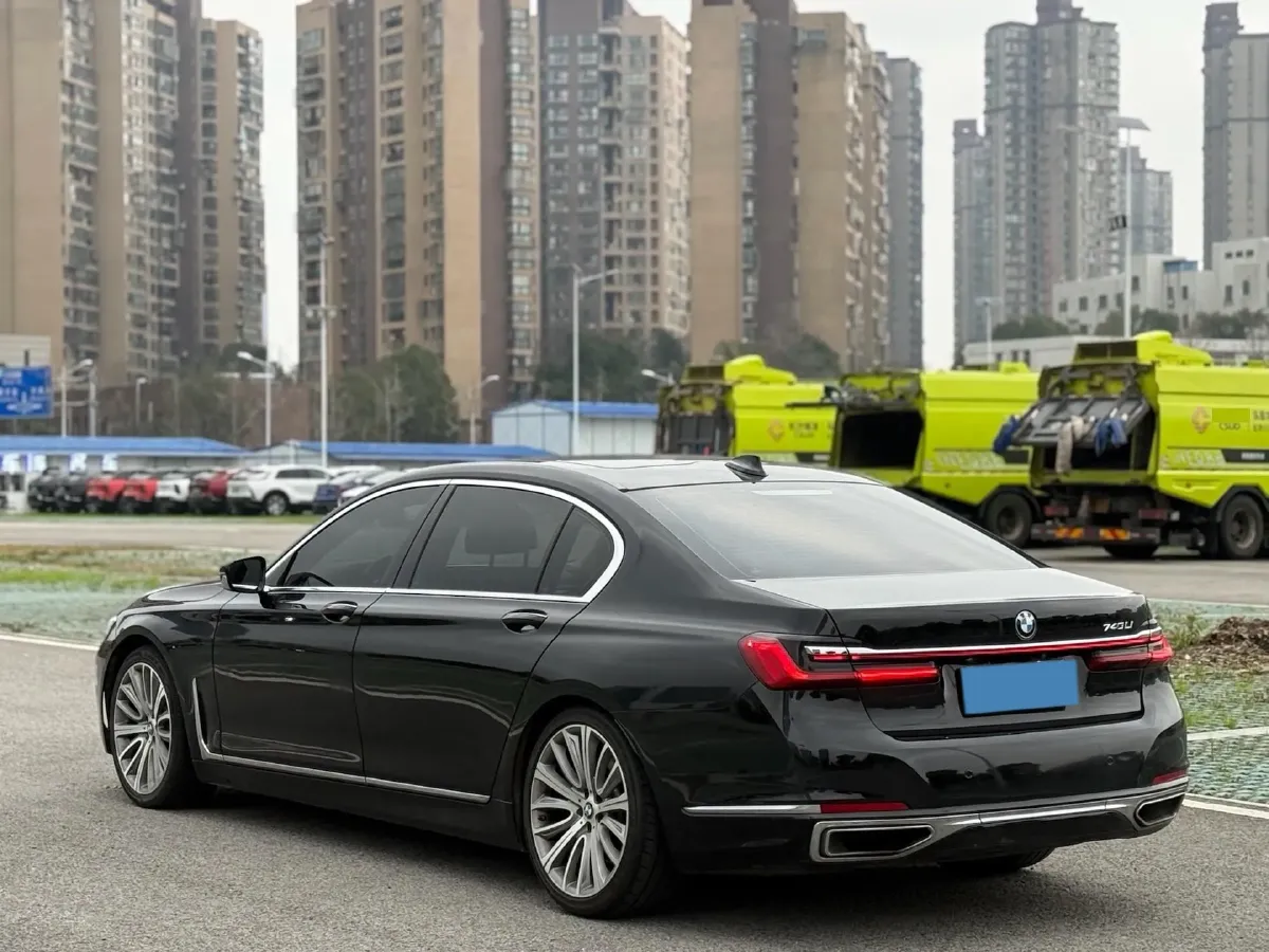 2021 BMW 7 Series 3.0T 340HP L6 8AT,autocango,china used car exporter,china ev exporter,chinese used car exporter,chinese used ev exporter