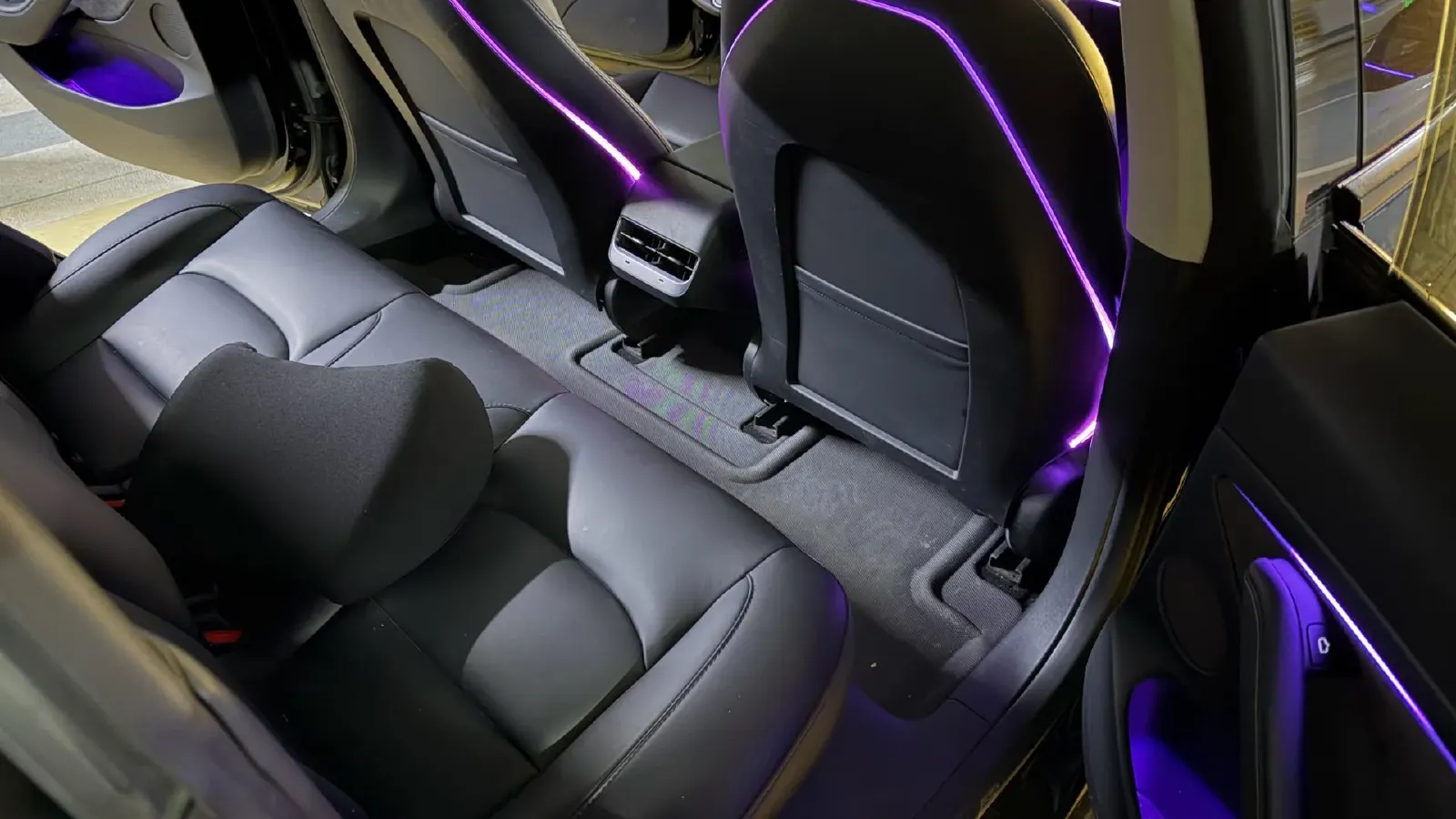 2022 Tesla Model 3 BEV 60KWH,autocango,china used car exporter,china ev exporter,chinese used car exporter,chinese used ev exporter