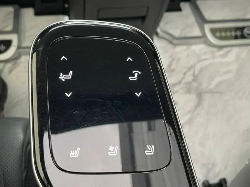 2024 GAC Trumpchi M8 2.0T 252HP L4 8AT,autocango,china used car exporter,china ev exporter,chinese used car exporter,chinese used ev exporter