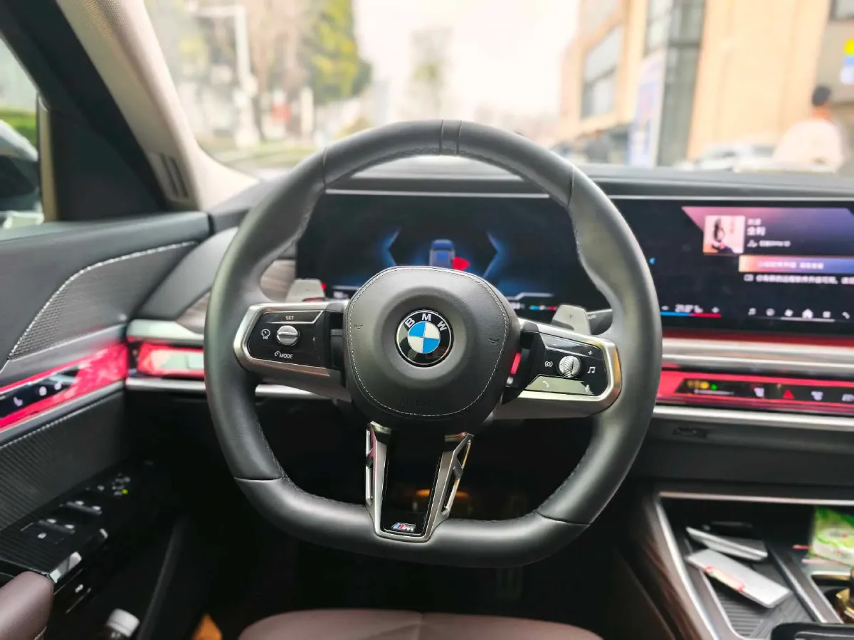 2023 BMW 7 Series 3.0T 381HP L6 8AT,autocango,china used car exporter,china ev exporter,chinese used car exporter,chinese used ev exporter