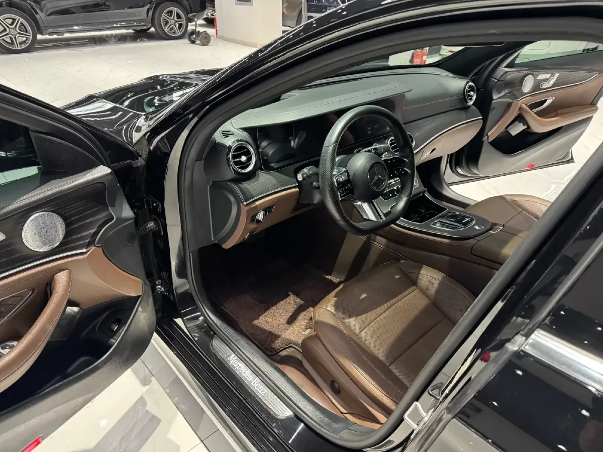 2021 Mercedes-Benz E Class 2.0T 258HP L4 9AT,autocango,china used car exporter,china ev exporter,chinese used car exporter,chinese used ev exporter
