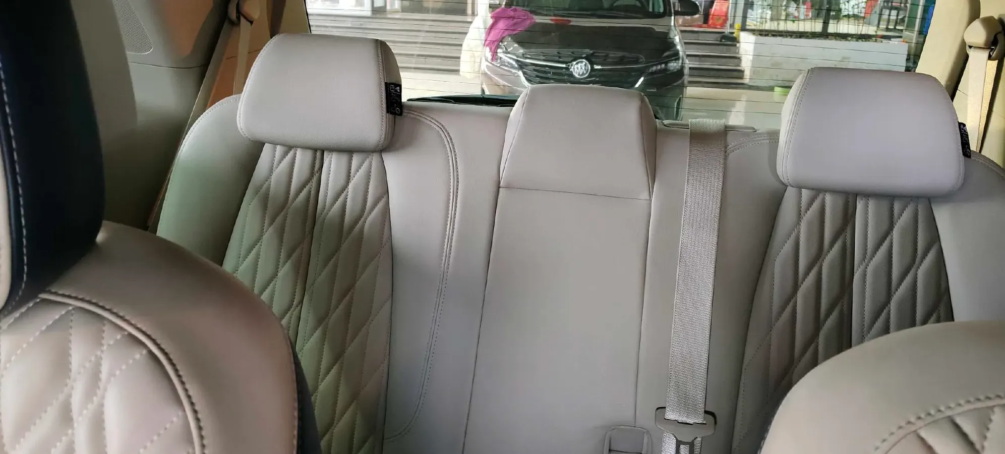 2021 Buick GL8 2.0T 237HP L4 9AT,autocango,china used car exporter,china ev exporter,chinese used car exporter,chinese used ev exporter