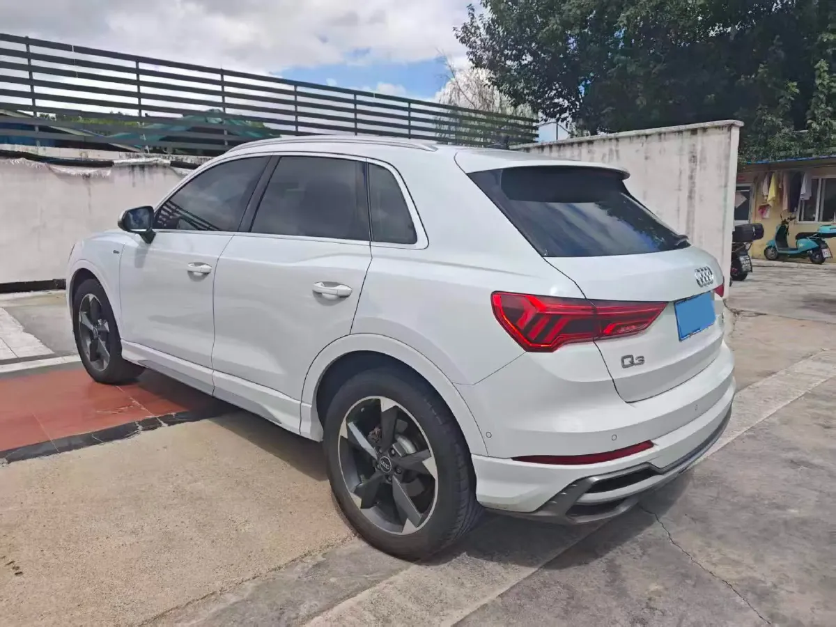 2021 Audi Q3 1.4T 150HP L4 7DCT,autocango,china used car exporter,china ev exporter,chinese used car exporter,chinese used ev exporter