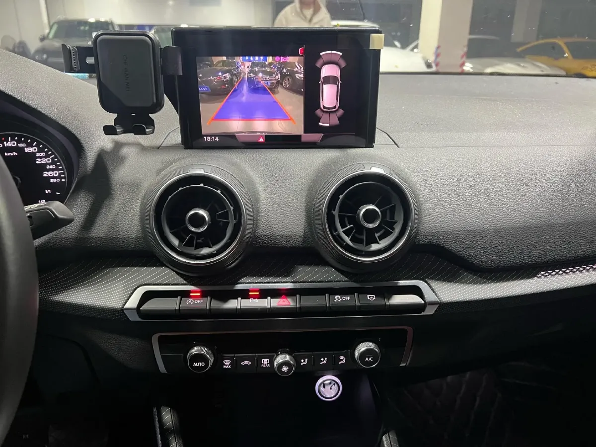 2021 Audi Q2L 1.4T 150HP L4 7DCT,autocango,china used car exporter,china ev exporter,chinese used car exporter,chinese used ev exporter