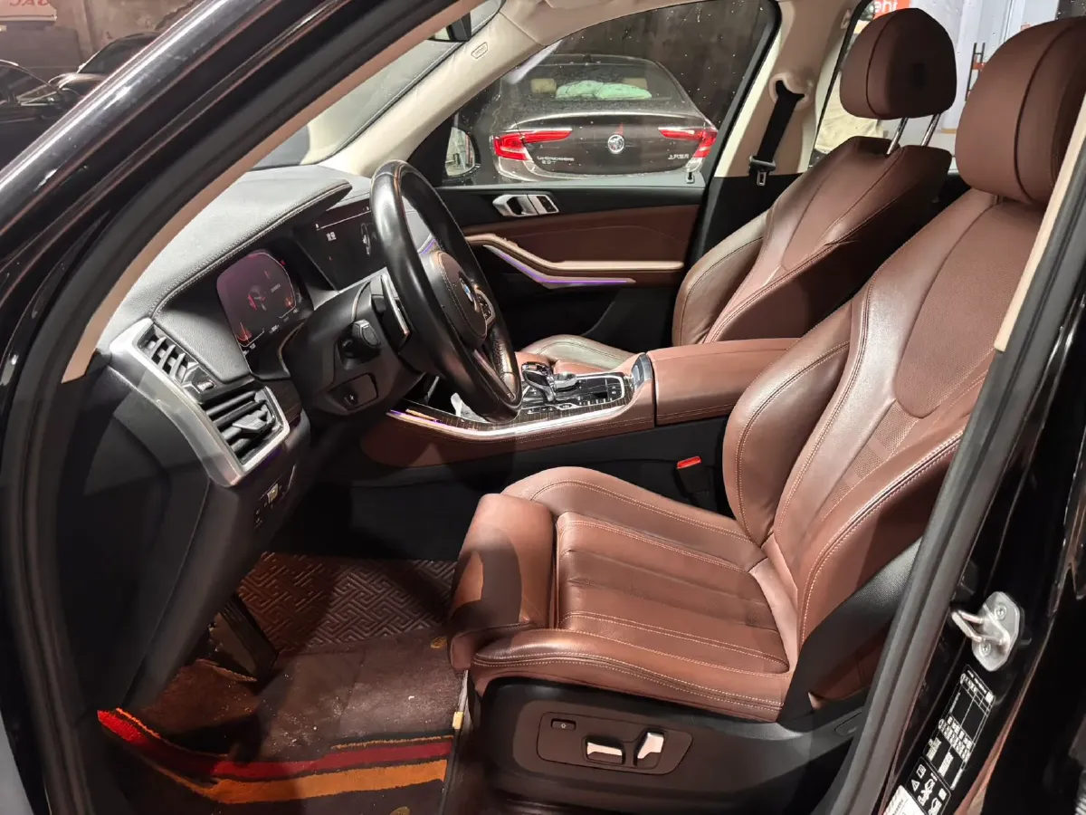 2021 BMW X5 2.0T 265HP L4 8AT,autocango,china used car exporter,china ev exporter,chinese used car exporter,chinese used ev exporter