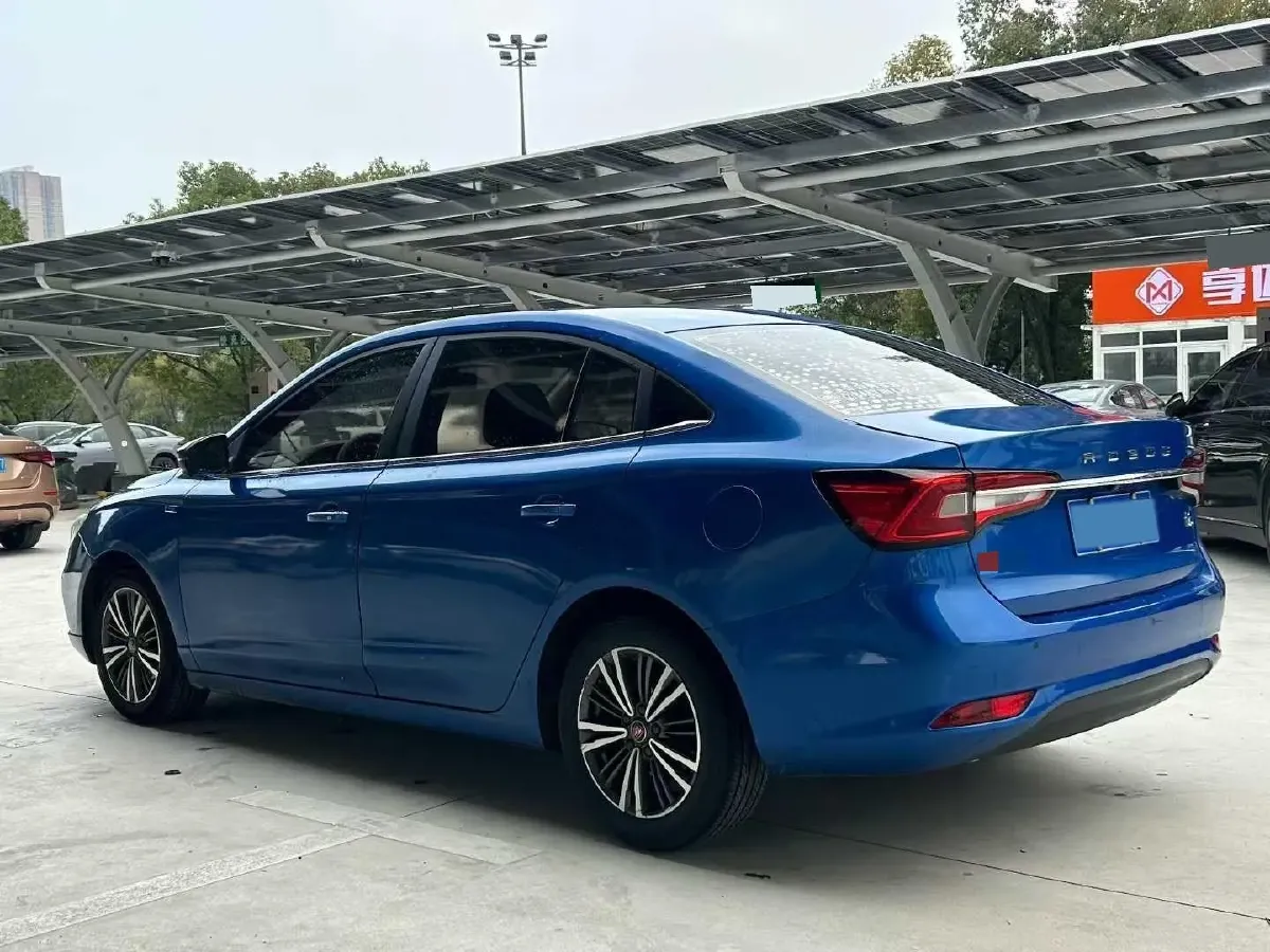 2019 Roewe i5 1.5L 120HP L4 CVT,autocango,china used car exporter,china ev exporter,chinese used car exporter,chinese used ev exporter
