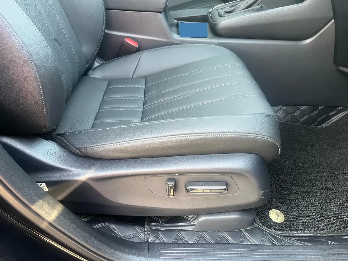 2025 Honda Breeze 1.5T 193HP L4 CVT,autocango,china used car exporter,china ev exporter,chinese used car exporter,chinese used ev exporter