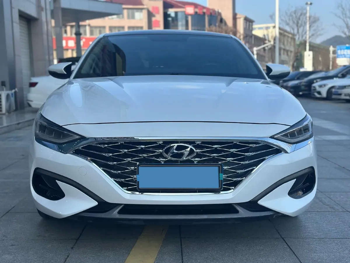 2019 Hyundai La Festa 1.6T 204HP L4 7DCT,autocango,china used car exporter,china ev exporter,chinese used car exporter,chinese used ev exporter