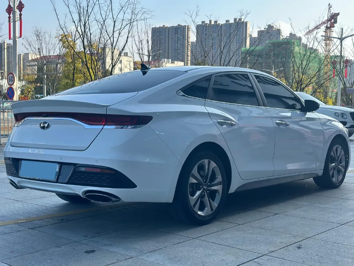 2019 Hyundai La Festa 1.6T 204HP L4 7DCT,autocango,china used car exporter,china ev exporter,chinese used car exporter,chinese used ev exporter
