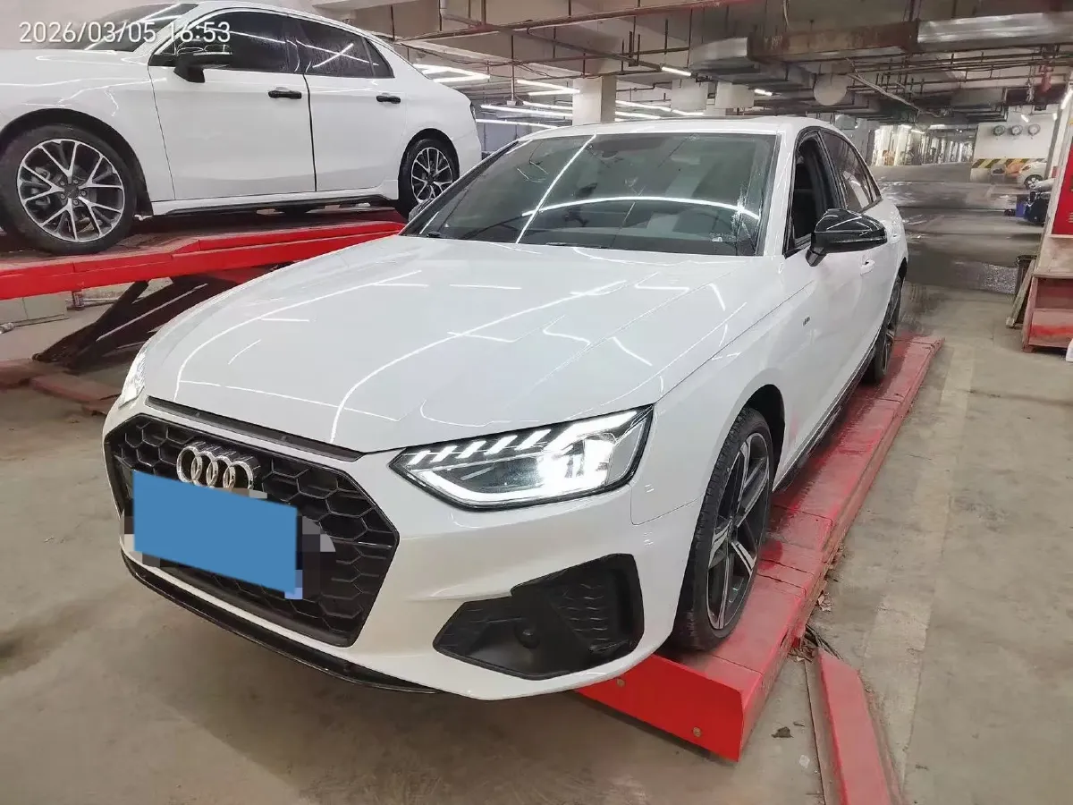 2023 Audi A4L 2.0T 190HP L4 7DCT,autocango,china used car exporter,china ev exporter,chinese used car exporter,chinese used ev exporter