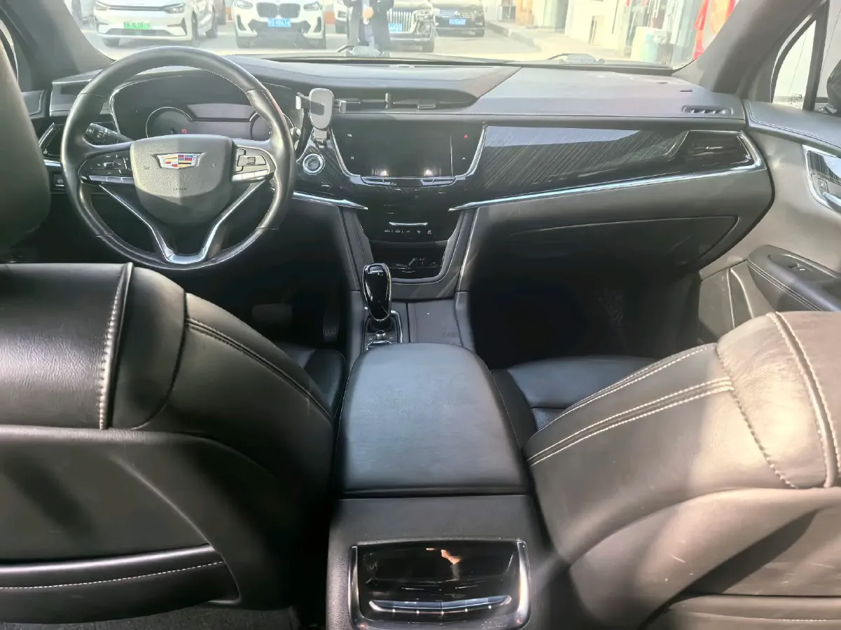 2021 Cadillac XT6 2.0T 237HP L4 9AT,autocango,china used car exporter,china ev exporter,chinese used car exporter,chinese used ev exporter