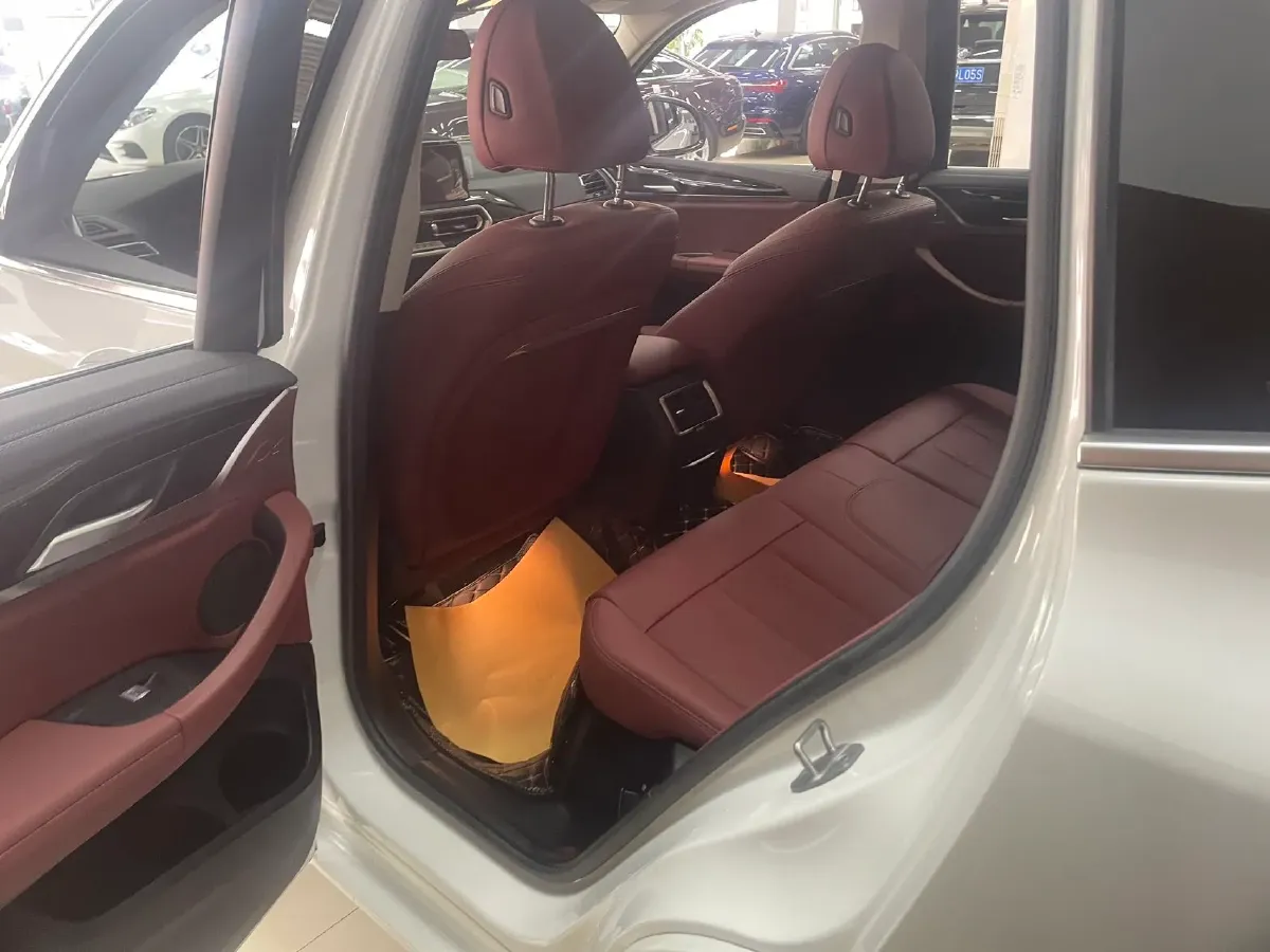 2023 BMW X3 2.0T 184HP L4 8AT,autocango,china used car exporter,china ev exporter,chinese used car exporter,chinese used ev exporter