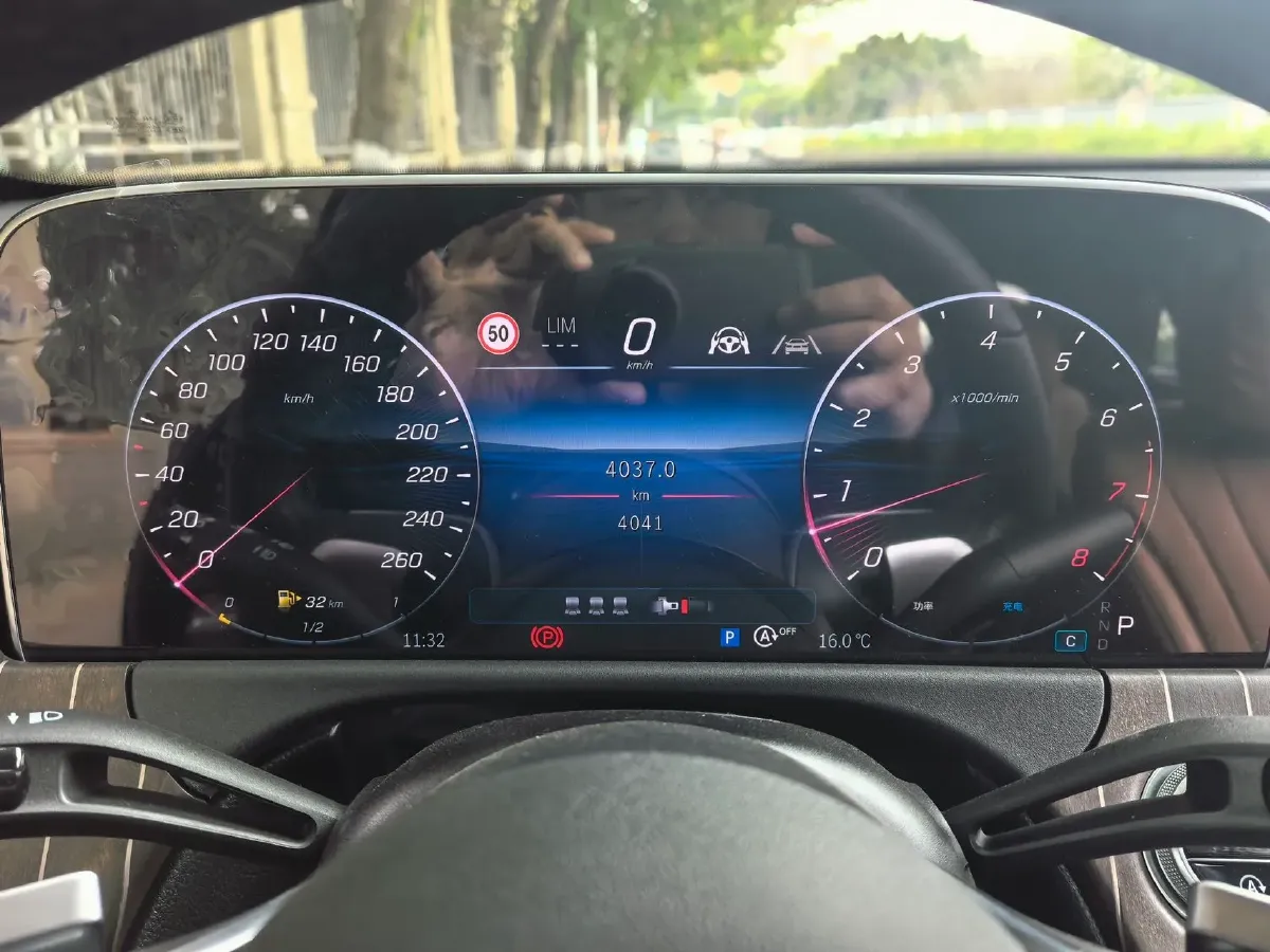 2025 Mercedes-Benz E Class 2.0T 258HP L4 9AT,autocango,china used car exporter,china ev exporter,chinese used car exporter,chinese used ev exporter