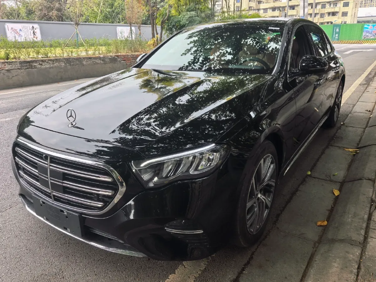 2025 Mercedes-Benz E Class 2.0T 258HP L4 9AT,autocango,china used car exporter,china ev exporter,chinese used car exporter,chinese used ev exporter