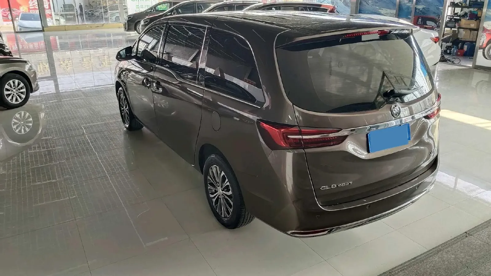 2021 Buick GL8 2.0T 237HP L4 9AT,autocango,china used car exporter,china ev exporter,chinese used car exporter,chinese used ev exporter